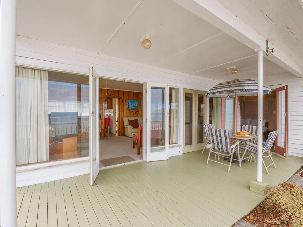 Lake Edge Cottage - Waitahanui Holiday Home 외부 사진